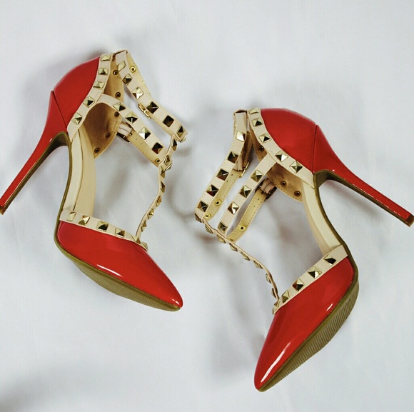 Red studded heels 👠 - Picture 10 of 10